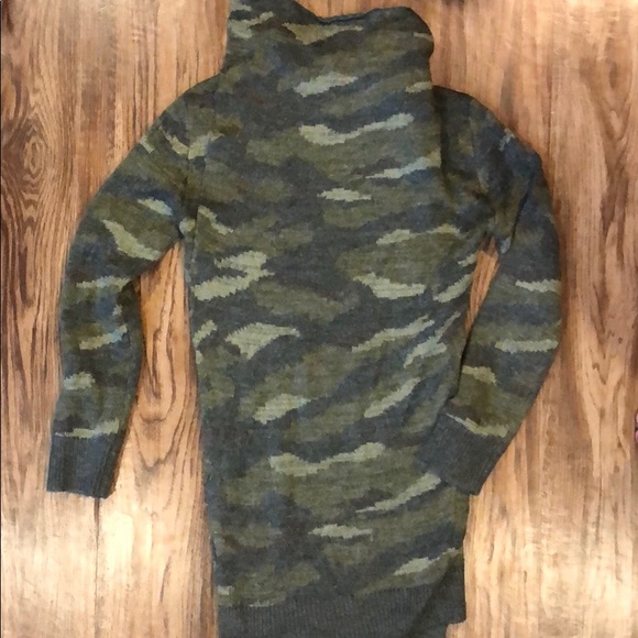 Camouflage Long Heavy Cardigan - Picture 2 of 3